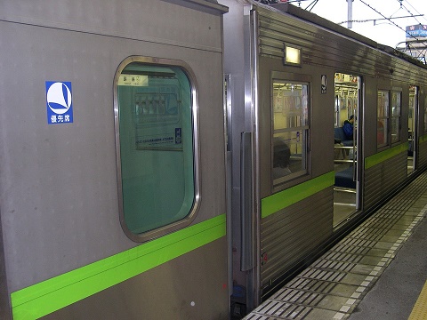 train-76668.jpg
